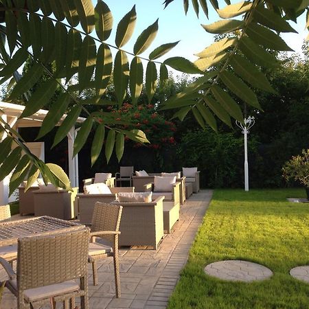 Casa Radu Hotell Snagov Eksteriør bilde